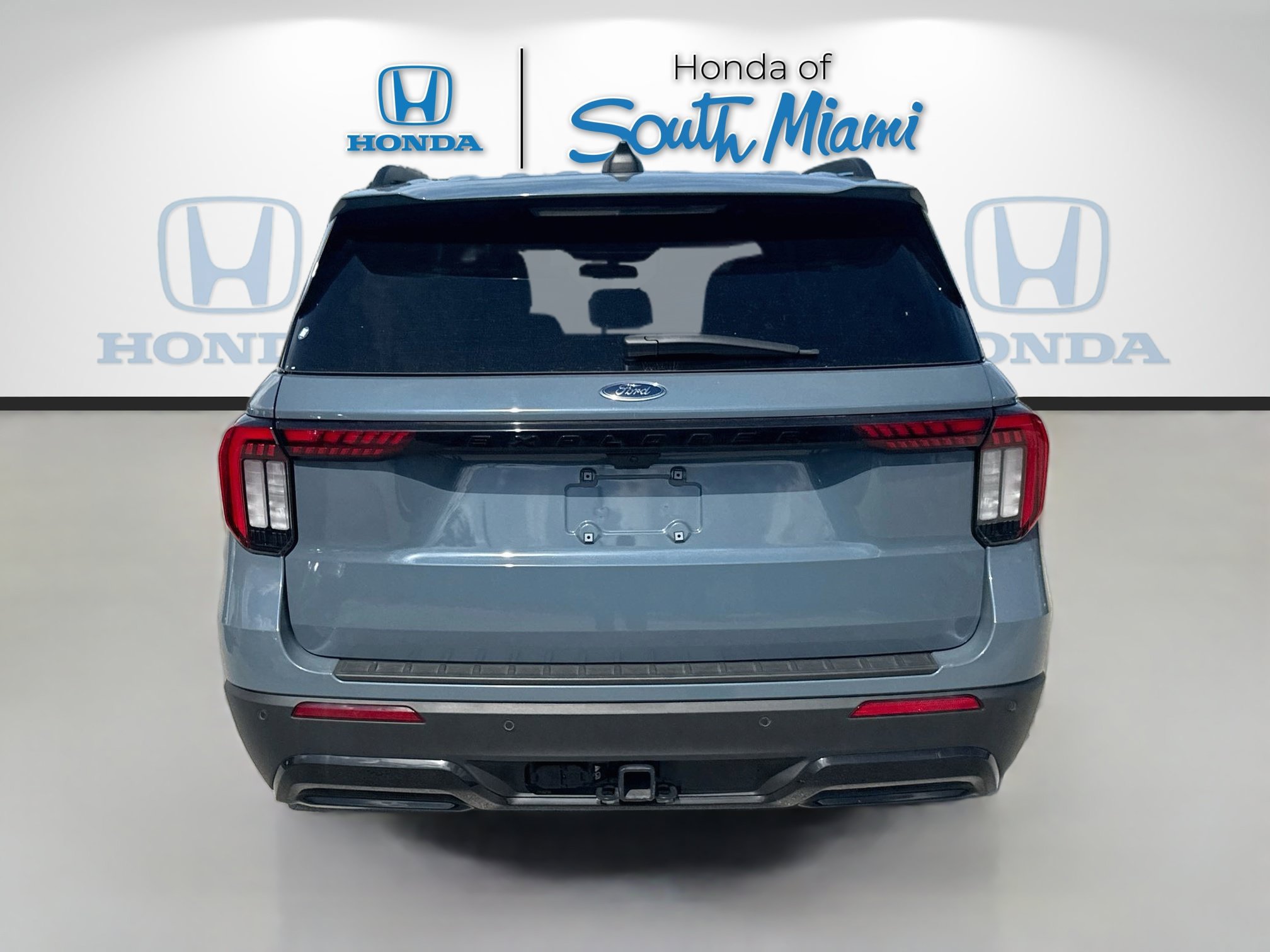 Used 2025 Ford Explorer ST-Line RWD image 6