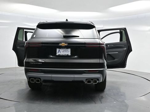 New 2026 Chevrolet Traverse LT w/ Sun and Wheel Package FWD image 59