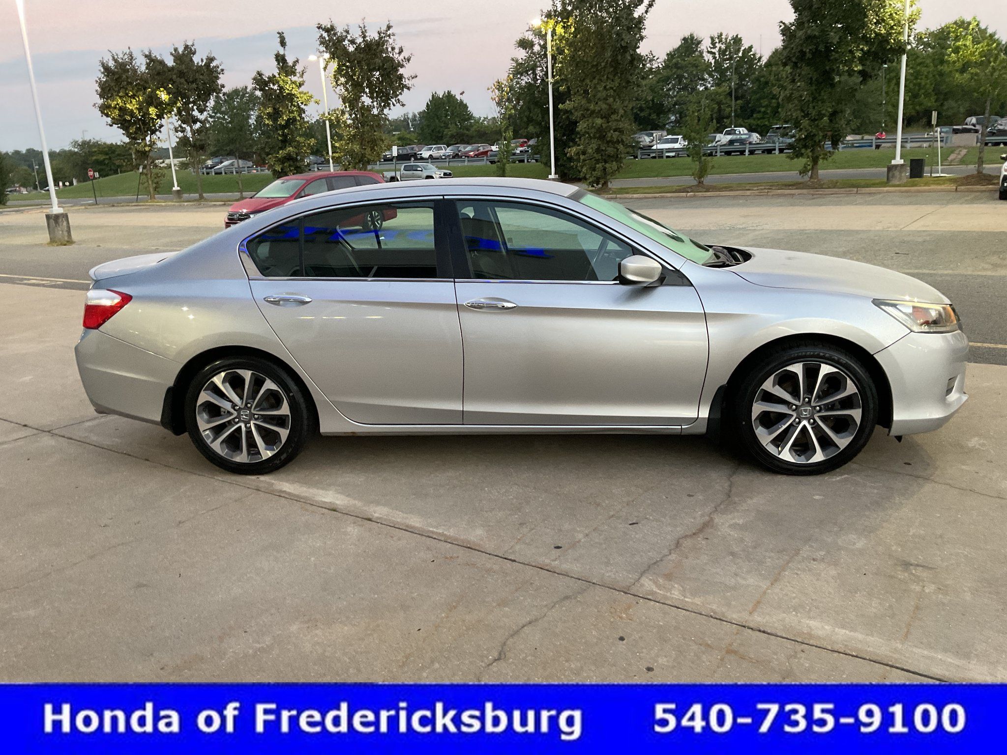 Used 2015 Honda Accord Sport image 7