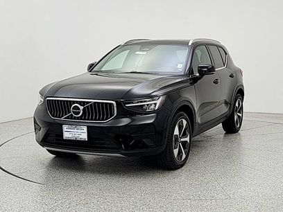 Used 2024 Volvo XC40 B5 Core