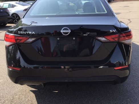 Used 2024 Nissan Sentra SV FWD image 4