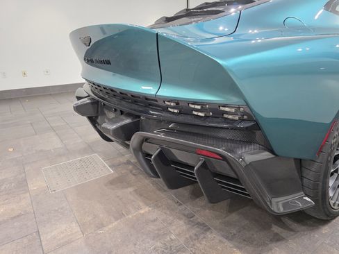 Used 2024 Aston Martin Valour RWD image 8