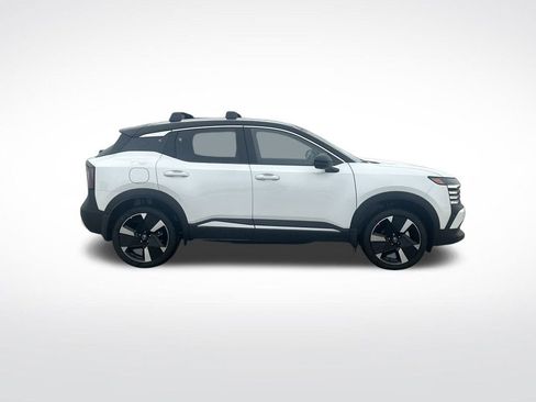 New 2026 Nissan Kicks SR w/ Cold Weather Package image 6