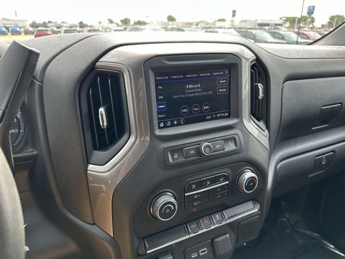 Certified 2021 Chevrolet Silverado 1500 Custom image 15