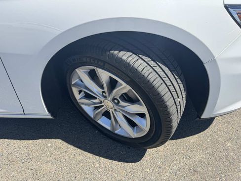 Used 2019 Chevrolet Malibu LT FWD image 41
