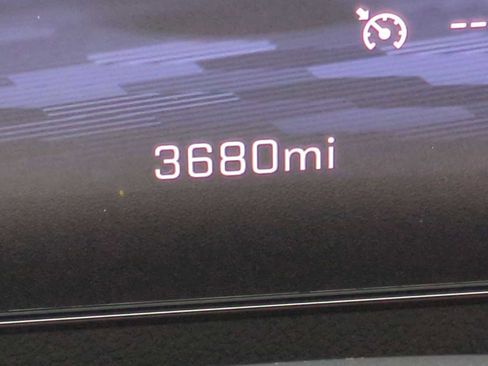 Used 2026 Chevrolet Traverse LT w/ Driver Confidence Package image 12