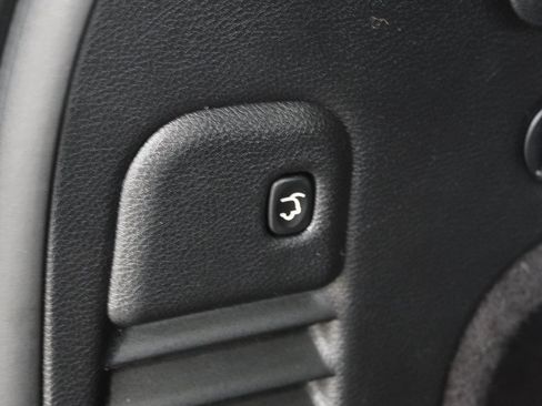 Used 2020 Jeep Grand Cherokee Limited image 11