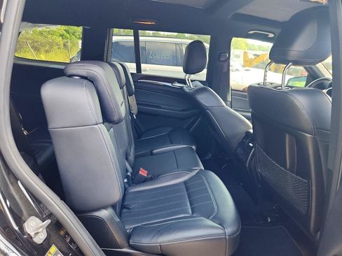 Used 2019 Mercedes-Benz GLS 450 4MATIC image 9