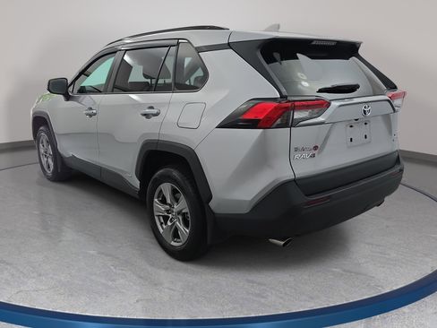 Used 2024 Toyota RAV4 XLE AWD/4WD image 7