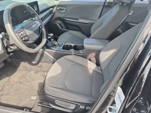 Used 2025 Kia K4 FWD image 24