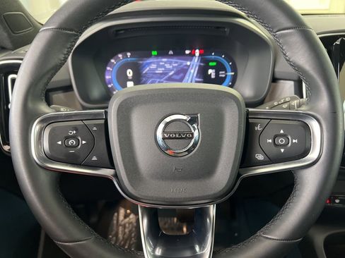 Used 2023 Volvo XC40 Recharge Ultimate w/ Protection Package Premier image 43