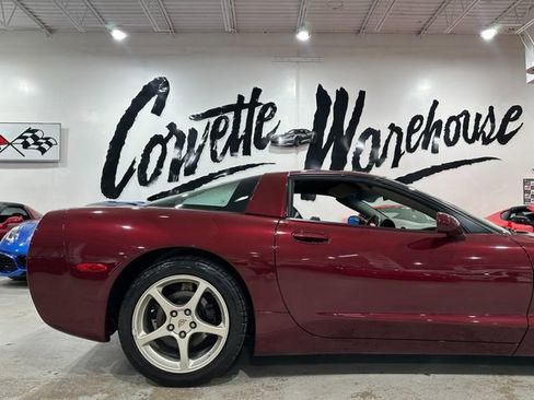 Used 2003 Chevrolet Corvette Coupe w/ Preferred Equipment Group image 4