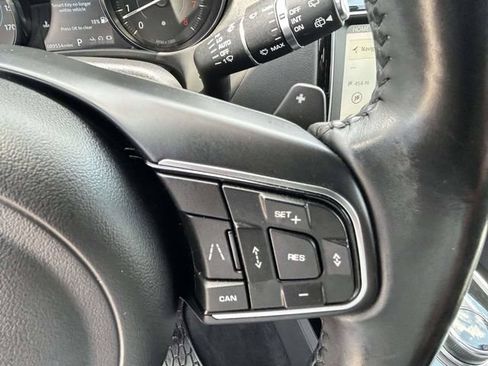 Used 2020 Jaguar F-PACE Premium AWD/4WD image 27