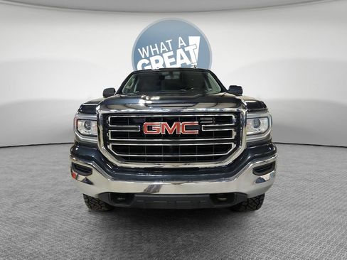 Used 2018 GMC Sierra 1500 SLE w/ Suspension Package, Off-Road AWD/4WD image 9