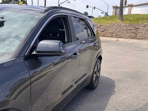 Used 2025 Kia Niro Wind FWD image 9