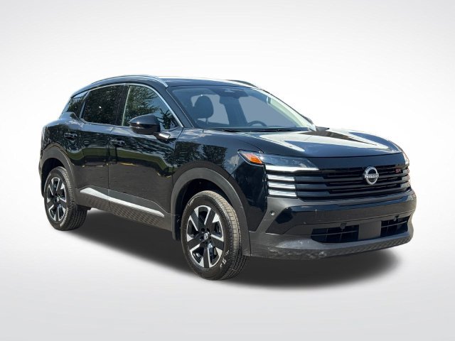 Used 2025 Nissan Kicks SR FWD image 9