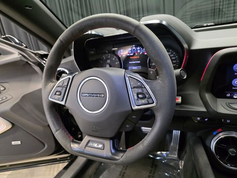 Used 2022 Chevrolet Camaro ZL1 image 22