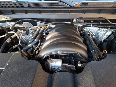 Used 2017 Chevrolet Silverado 1500 LTZ Z71 image 28