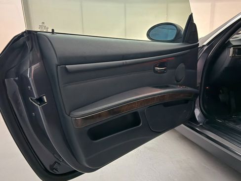 Used 2007 BMW 328i Coupe image 17