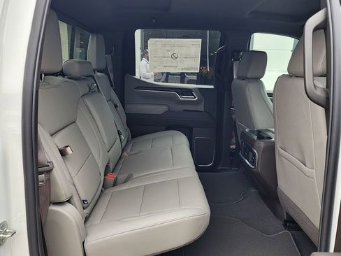 New 2026 GMC Sierra 1500 SLT w/ SLT Premium Plus Package AWD/4WD image 43
