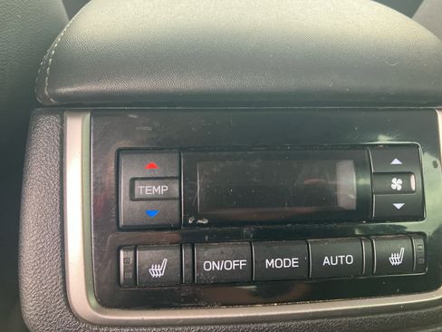 Used 2019 Subaru Ascent Limited w/ Popular Package #2 AWD/4WD image 38