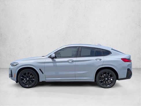 Used 2024 BMW X4 xDrive30i w/ Premium Package AWD/4WD image 8