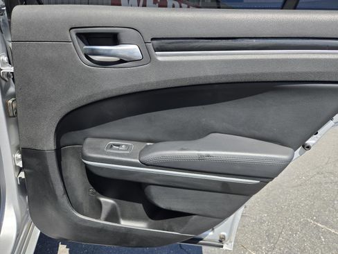 Certified 2023 Chrysler 300 Touring RWD image 29