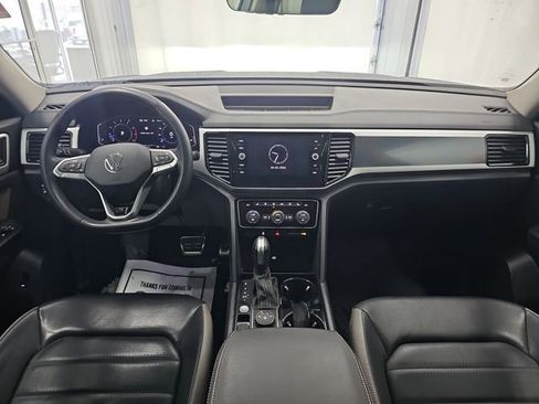 Used 2023 Volkswagen Atlas SEL Premium image 12