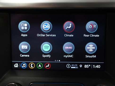 Used 2023 GMC Acadia SLT w/ Technology Package AWD/4WD image 26