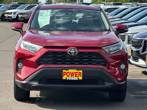 Used 2019 Toyota RAV4 XLE Premium w/ Advanced Technology Package AWD/4WD image 9