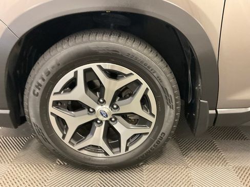 Used 2021 Subaru Forester Premium AWD/4WD image 8