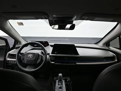 Certified 2024 Toyota Prius XLE FWD image 25