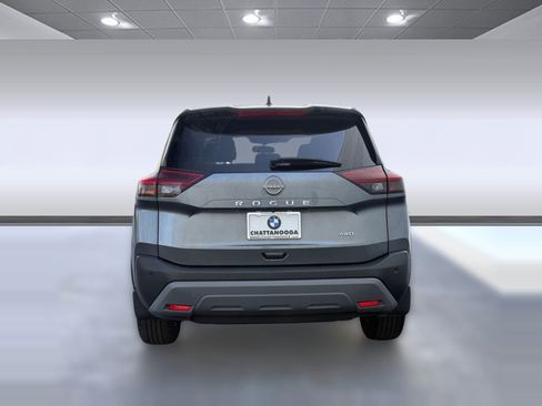 Used 2023 Nissan Rogue S image 9