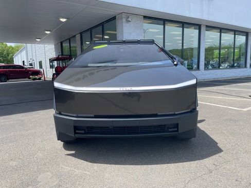 Used 2025 Tesla Cybertruck AWD Crew Cab image 2