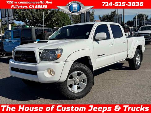 Used 2011 Toyota Tacoma PreRunner image 1