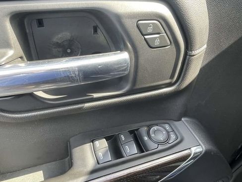 Certified 2019 Chevrolet Silverado 1500 LT AWD/4WD image 18