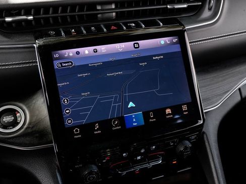 Used 2023 Jeep Grand Cherokee L Overland image 28