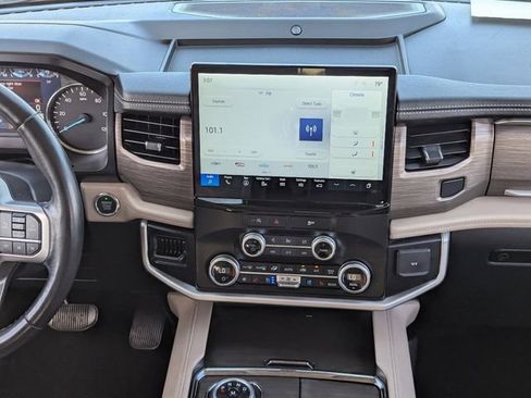 Used 2024 Ford Expedition Max Limited image 16