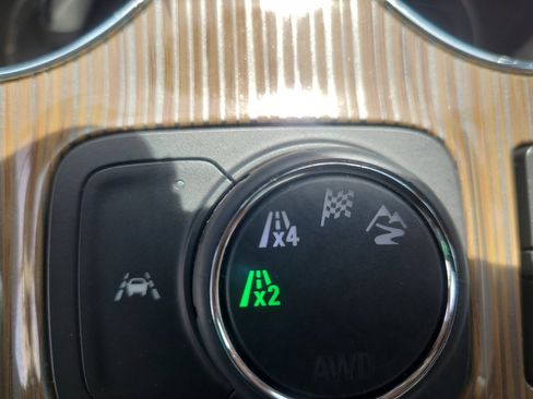 Used 2023 GMC Acadia SLE w/ Driver Convenience Package AWD/4WD image 34