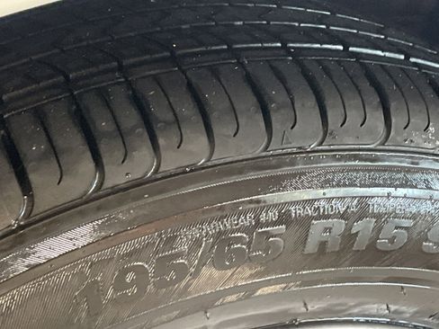 Used 2018 Toyota Prius Prime Advanced image 12