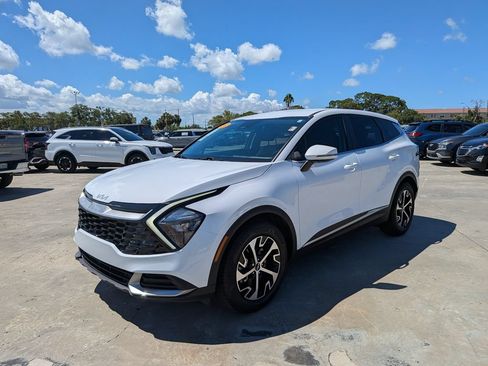 Certified 2023 Kia Sportage EX FWD image 4