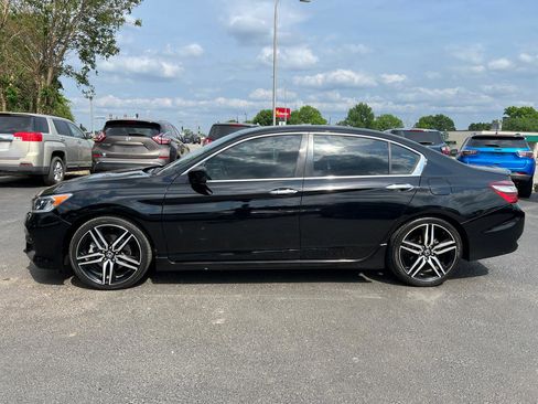 Used 2017 Honda Accord Sport Special Edition image 2
