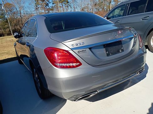Used 2016 Mercedes-Benz C 300 4MATIC Sedan w/ Multimedia Package image 7
