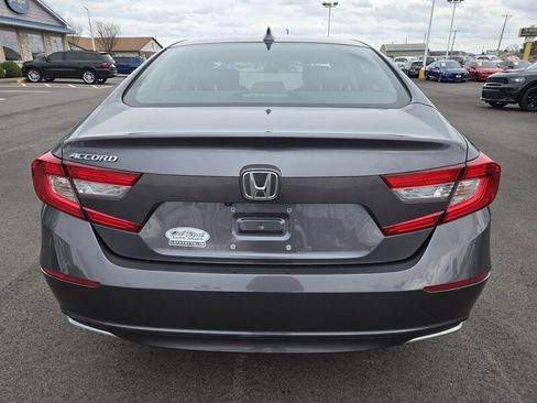Used 2019 Honda Accord EX image 4