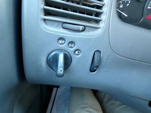 Used 2003 Ford Ranger XLT image 16