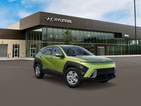 New 2026 Hyundai Kona SE image 2