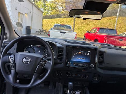 Used 2022 Nissan Frontier S w/ Technology Package image 7