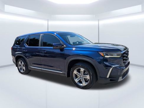Used 2025 Honda Pilot EX-L image 2