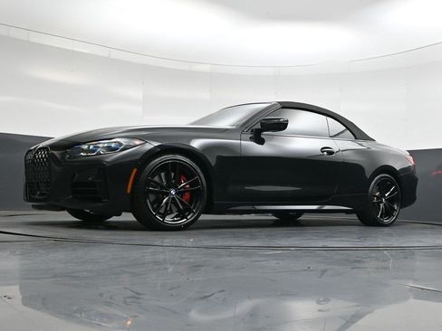 Used 2022 BMW M440i Convertible RWD image 46