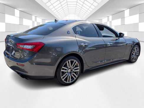 Used 2016 Maserati Ghibli Base image 7